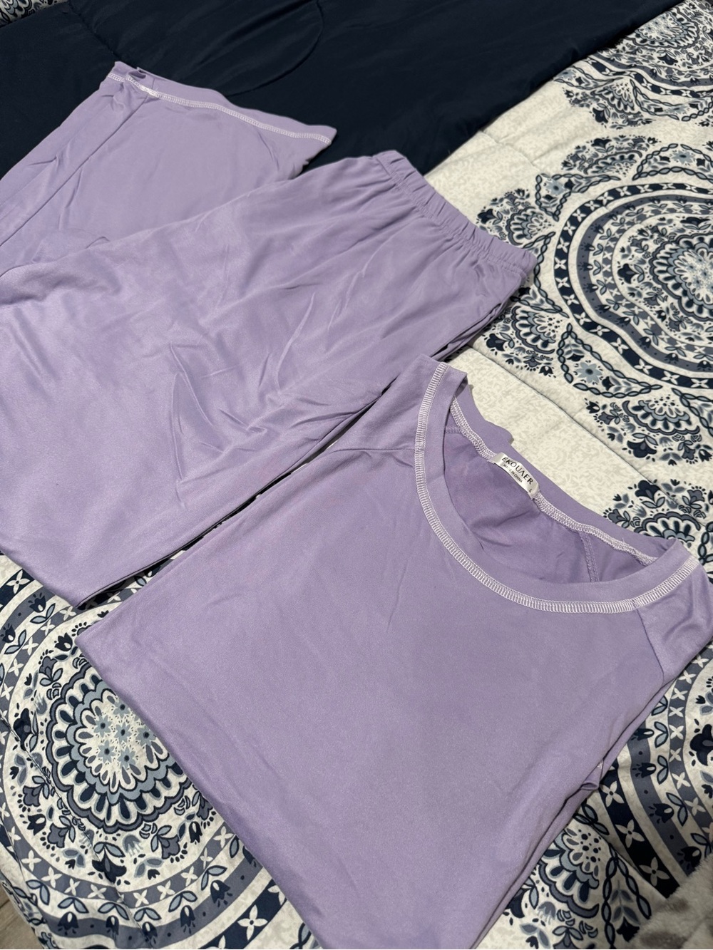 Lavender Loungewear/PJ Set - Soft Tee & Elastic Waist Pants with Pockets. Sz L